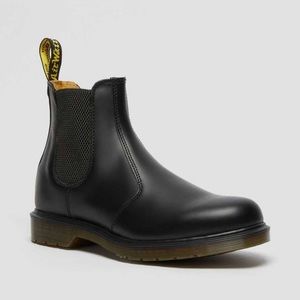 Dr. Marten 2976 Chelsea boots